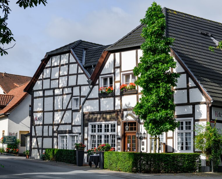 Aussenansicht des Ringhotel Alt Vellern in Beckum | © Ringhotel Alt Vellern in Beckum (c) Christoph Weiß