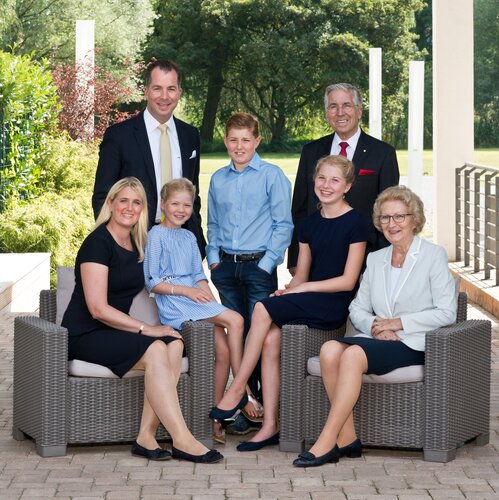 Familie Riepe begrüßt Sie im 4 Sterne Hotel Ringhotel Am Stadtpark in Lünen | © Ringhotel Am Stadtpark in Lünen