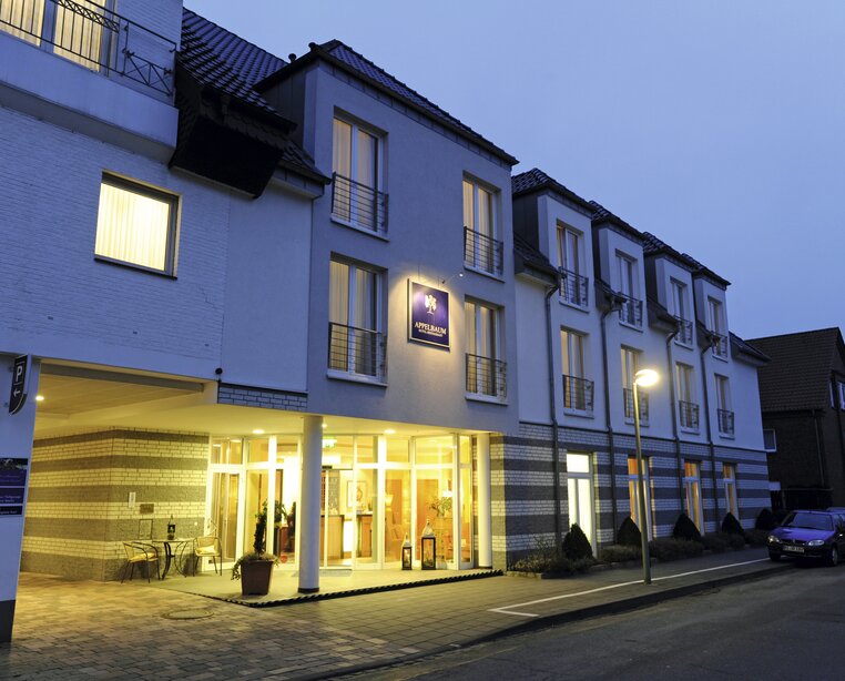 Zentrumsnah und dennoch ruhig, in direkter Nähe zum Stadtpark liegt das 4 Sterne Hotel Ringhotel Appelbaum in Gütersloh | © Ringhotel Appelbaum in Gütersloh