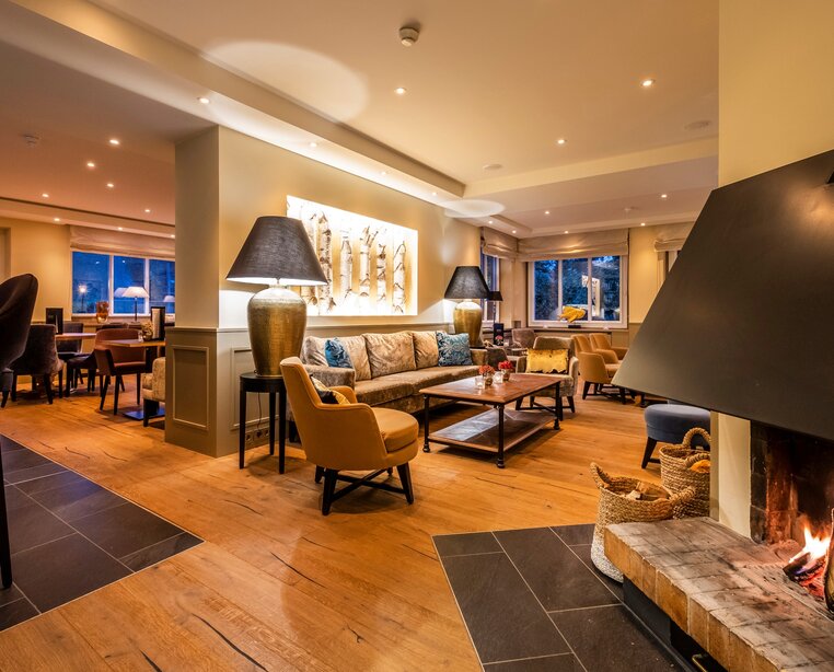 Bar with fireplace at Ringhotel Birke | © Ringhotel Birke