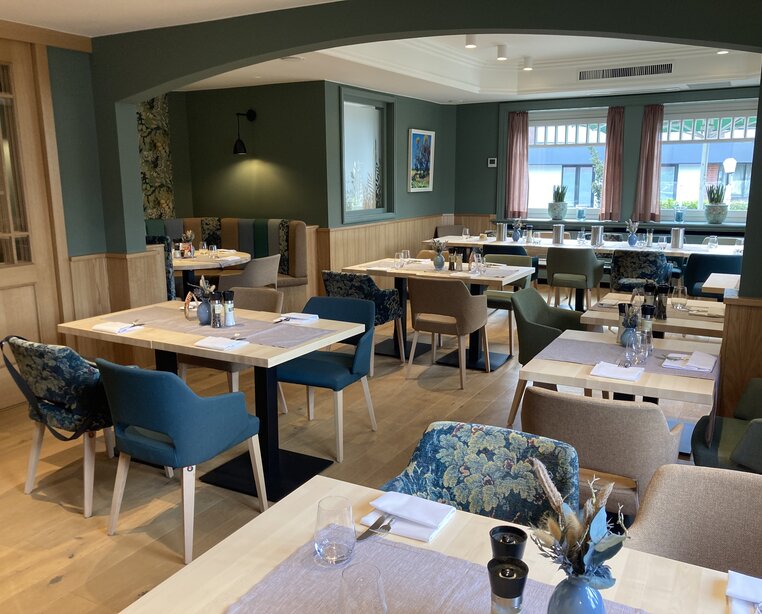 Enjoy delicious food at the restaurant of the Ringhotel Paulsen in Zeven, 3-star-superior hotel in the Lueneburg Heath | © Ringhotel Paulsen in Zeven