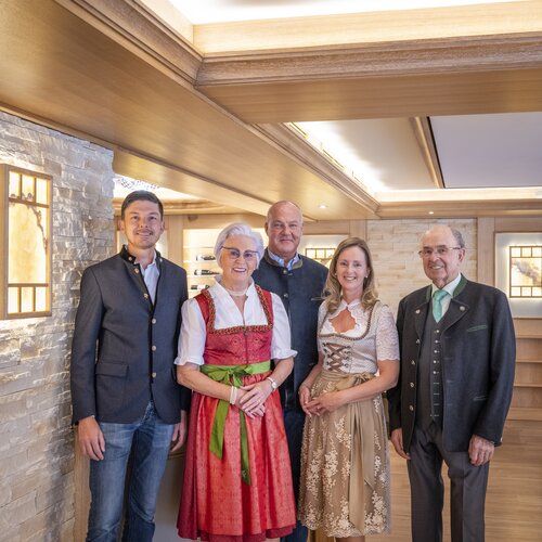Your hosts, the Rueß family, at the 4-star superior Hotel Ringhotel Krone in Friedrichshafen | © Ringhotel Krone Schnetzenhausen