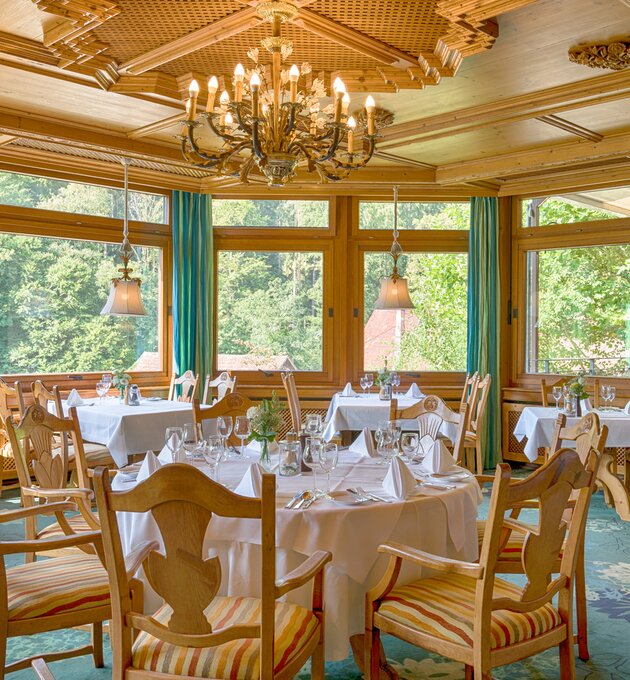 Wir servieren Köstlichkeiten im 4 Sterne Ringhotel Mönchs Waldhotel in Unterreichenbach aus der Region inklusive Wild aus heimischen Wäldern | © Ringhotel Mönchs Waldhotel in Unterreichenbach