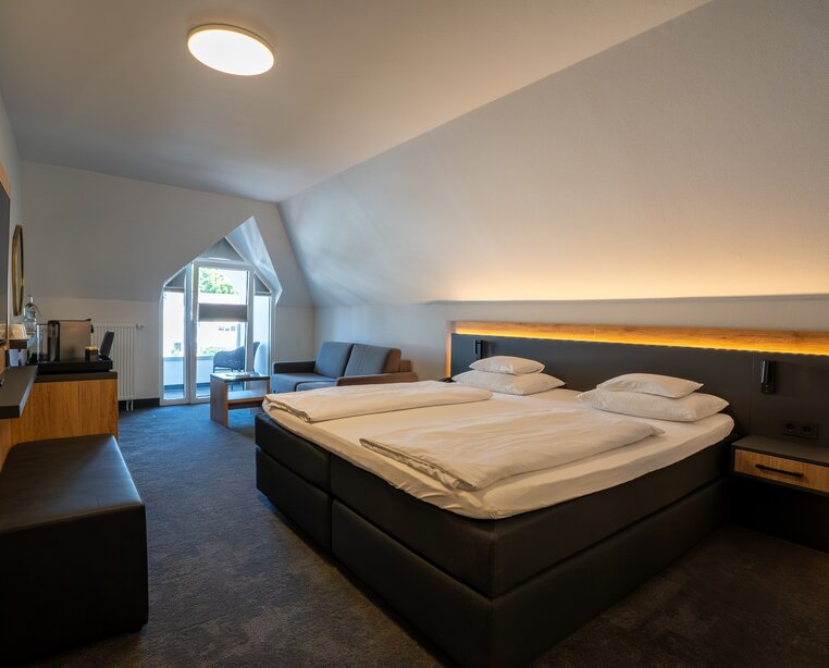 Superior Zimmer in der 3. Etage im Ringhotel Niedersachsen in Höxter, 4-Sterne-Hotel im Weserbergland | © Ringhotel Niedersachsen in Höxter