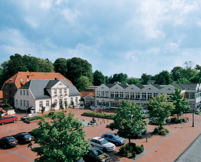 Geschichtsträchtiges Hotel nur 15 Kilometer von der Nordsee entfernt ist das 4 Sterne Hotel Ringhotel Residenz in Wittmund | © Ringhotel Residenz in Wittmund