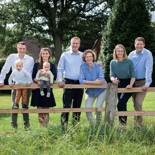 Ihre Gastgeber Familien Dierksen und Landschof | © Ringhotel Sellhorn