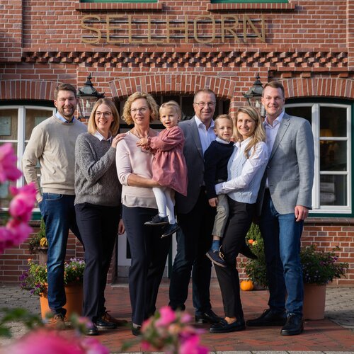 Ihre Gastgeber Familien Dierksen und Landschof im 4 Sterne Hotel Ringhotel Sellhorn in Hanstedt | © Ringhotel Sellhorn in Hanstedt