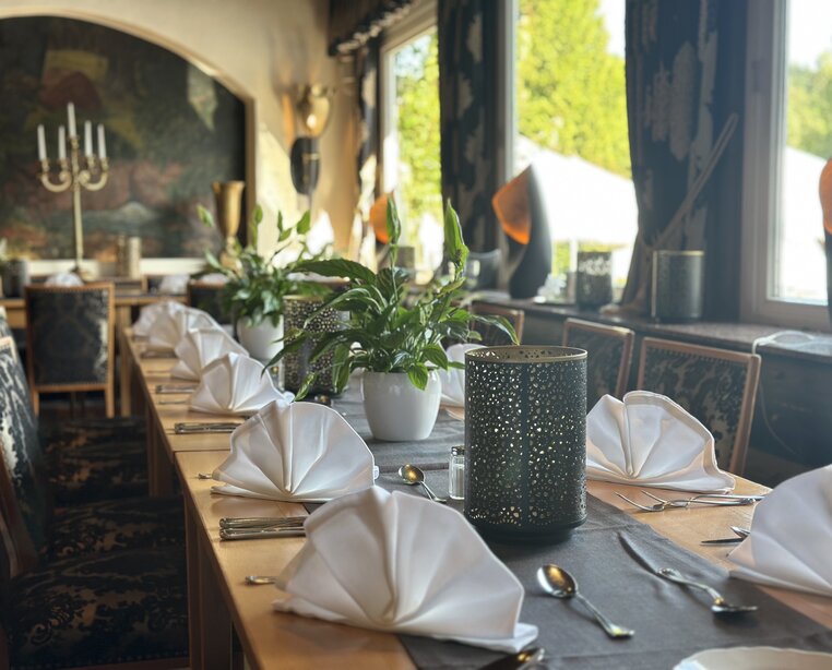 Nibelungensaal im 4 Sterne Superior Hotel Siegrfiedbrunnen  in Grasellenbach | © Ringhotel Siegfriedbrunnen in Grasellenbach