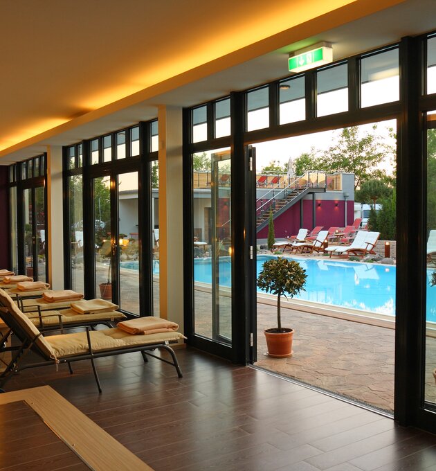 Auf bequemen Liegen entspannen im 4 Sterne Hotel Ringhotel Zum Stein in Wörlitz | © Ringhotel Zum Stein in Wörlitz