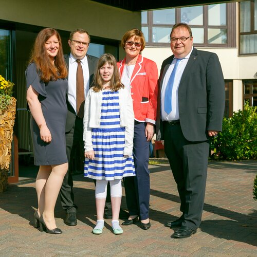 Familie Pirl freut sich auf Ihren Besuch im 4 Sterne Hotel Ringhotel Zum Stein in Wörlitz | © Ringhotel Zum Stein in Wörlitz