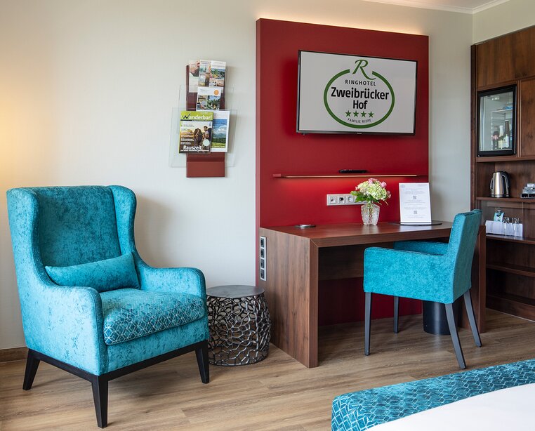 Comfortable and modern furnished douple-room superior plus in the 4-star hotel Ringhotel Zweibruecker Hof in Herdecke | © Falko Wübbecke Ringhotel Zweibrücker Hof in Herdecke