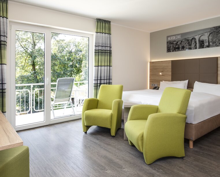 Comfortable and modern furnished Comfort douple-room in the 4-star hotel Ringhotel Zweibruecker Hof in Herdecke | © Falko Wübbecke Ringhotel Zweibrücker Hof in Herdecke