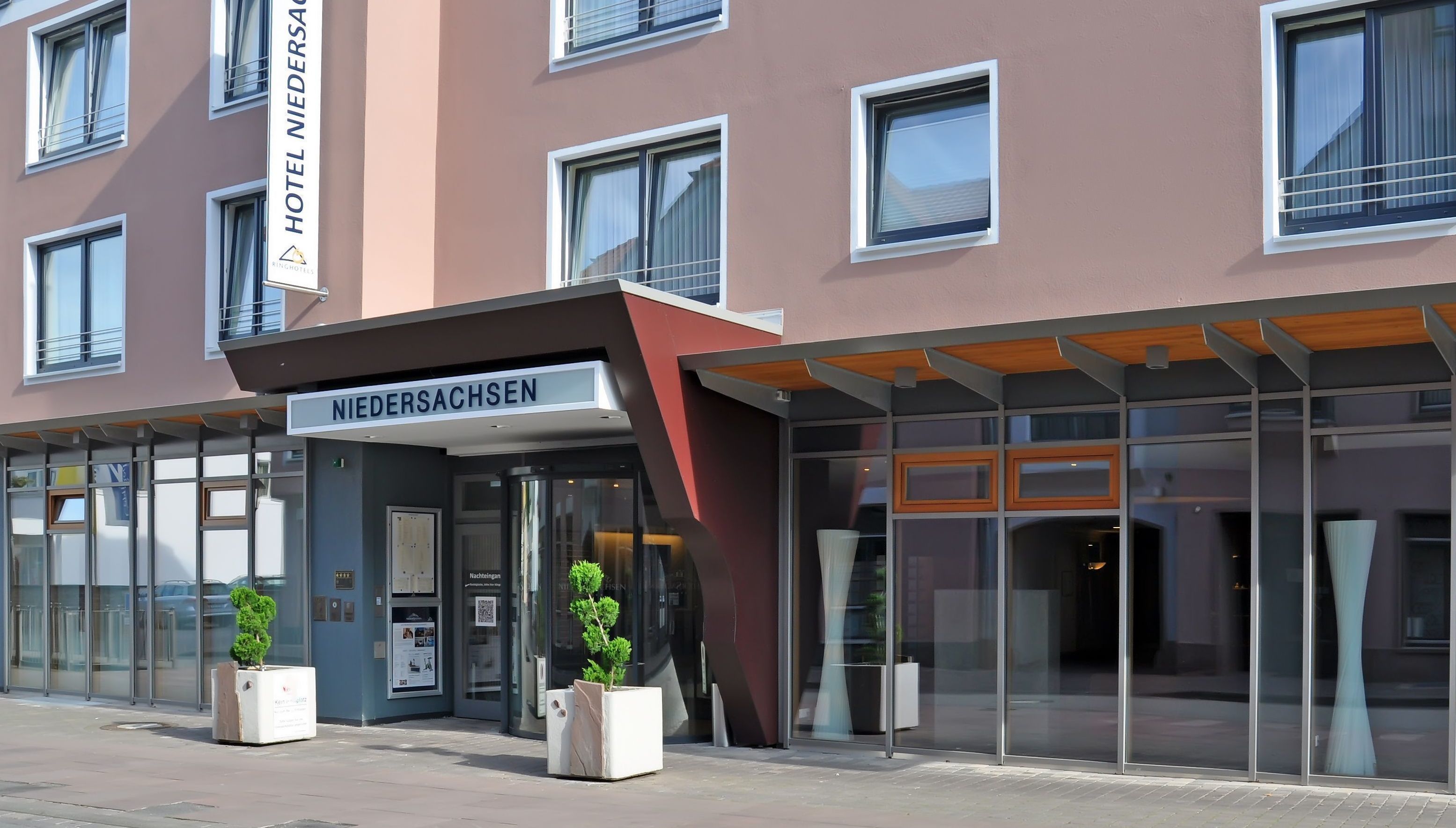 Eingangsbereich des 4-Sterne Ringhotel Niedersachsen in Höxter
