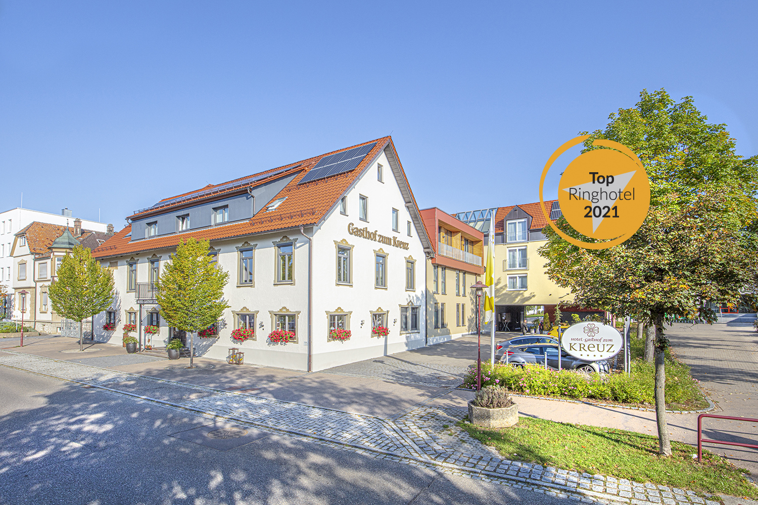 Ringhotel Zum Kreuz in Steinheim/Heidenheim Aussenansicht vom Hotel und Restaurant