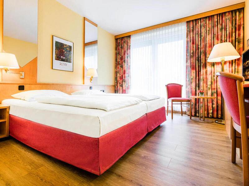 Gut ausgestattete Zimmer im 4-Sterne Ringhotel Residenz Alt Dresden in Dresden