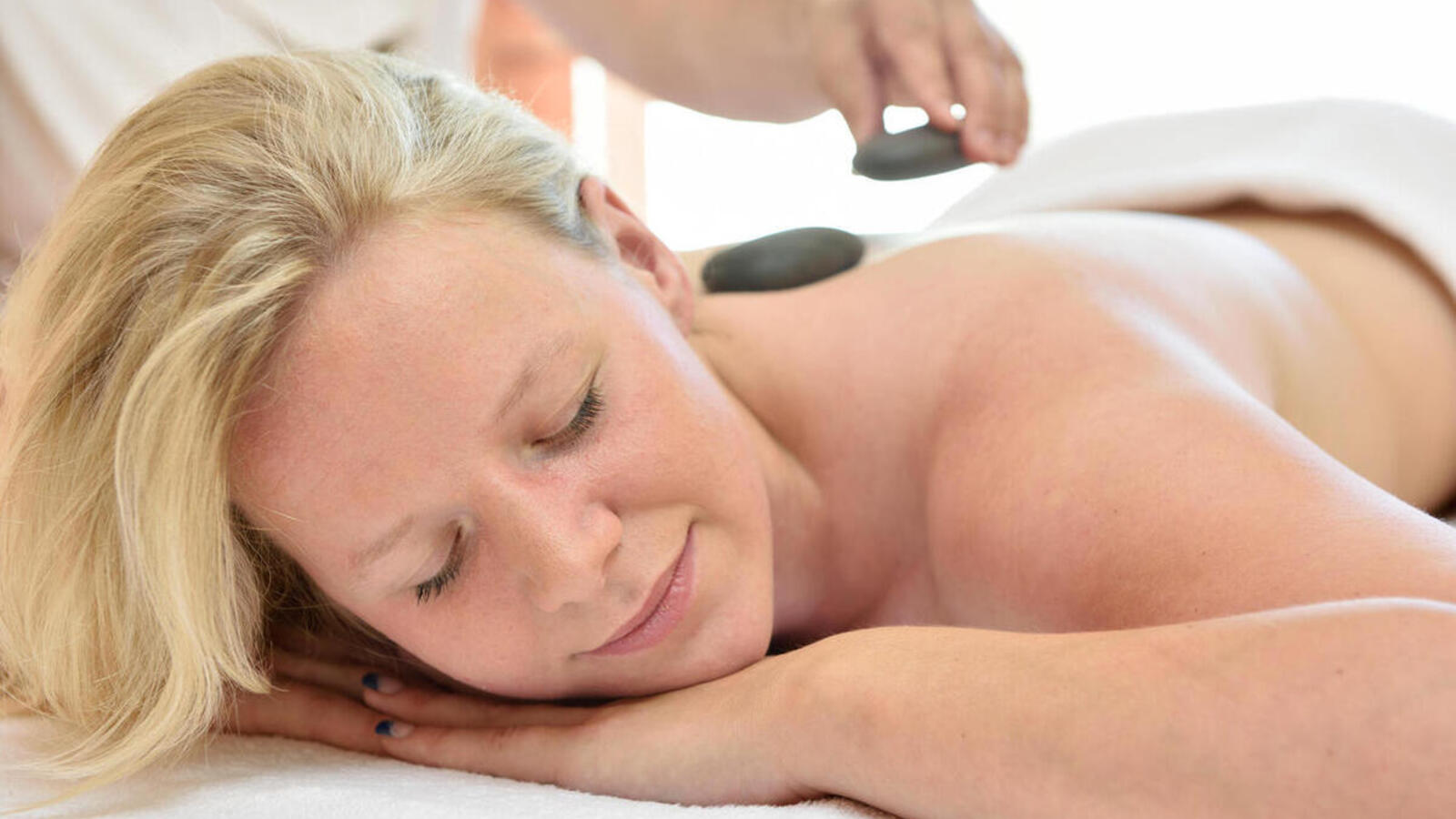 Massage und Anwendungen im Ringhotel Köhlers Forsthaus in Aurich, 4 Sterne Hotel an der Nordseeküste