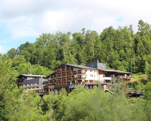 Das 4 Sterne Ringhotel Mönchs Waldhotel in Unterreichenbach ist der ideale Ausgangspunkt für Wanderungen oder spektakuläre Mountainbike-Trips
